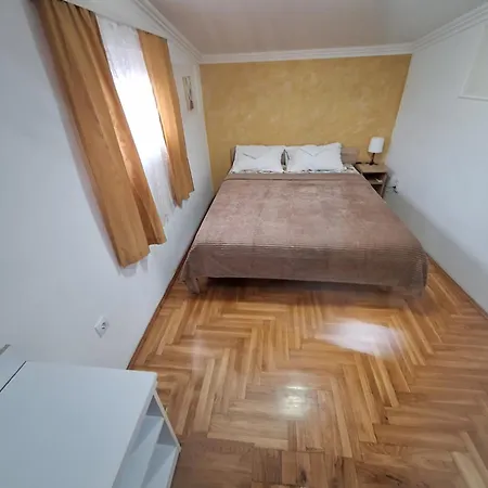 Rooms1 * 베오그라드