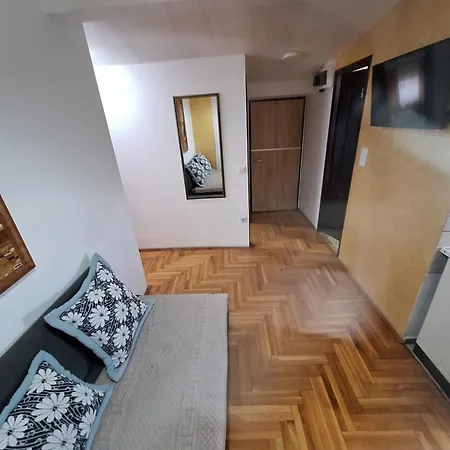 民宿 Rooms1 贝尔格莱德